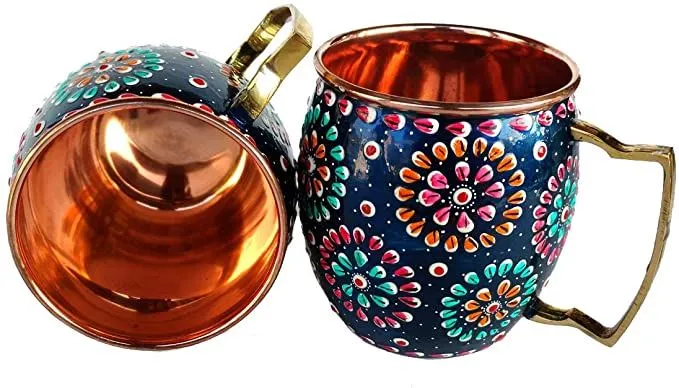 Boyalı el yapımı moskova katır kupa