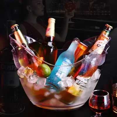 Plastik bir buz kovasına kaç şişe sığar?